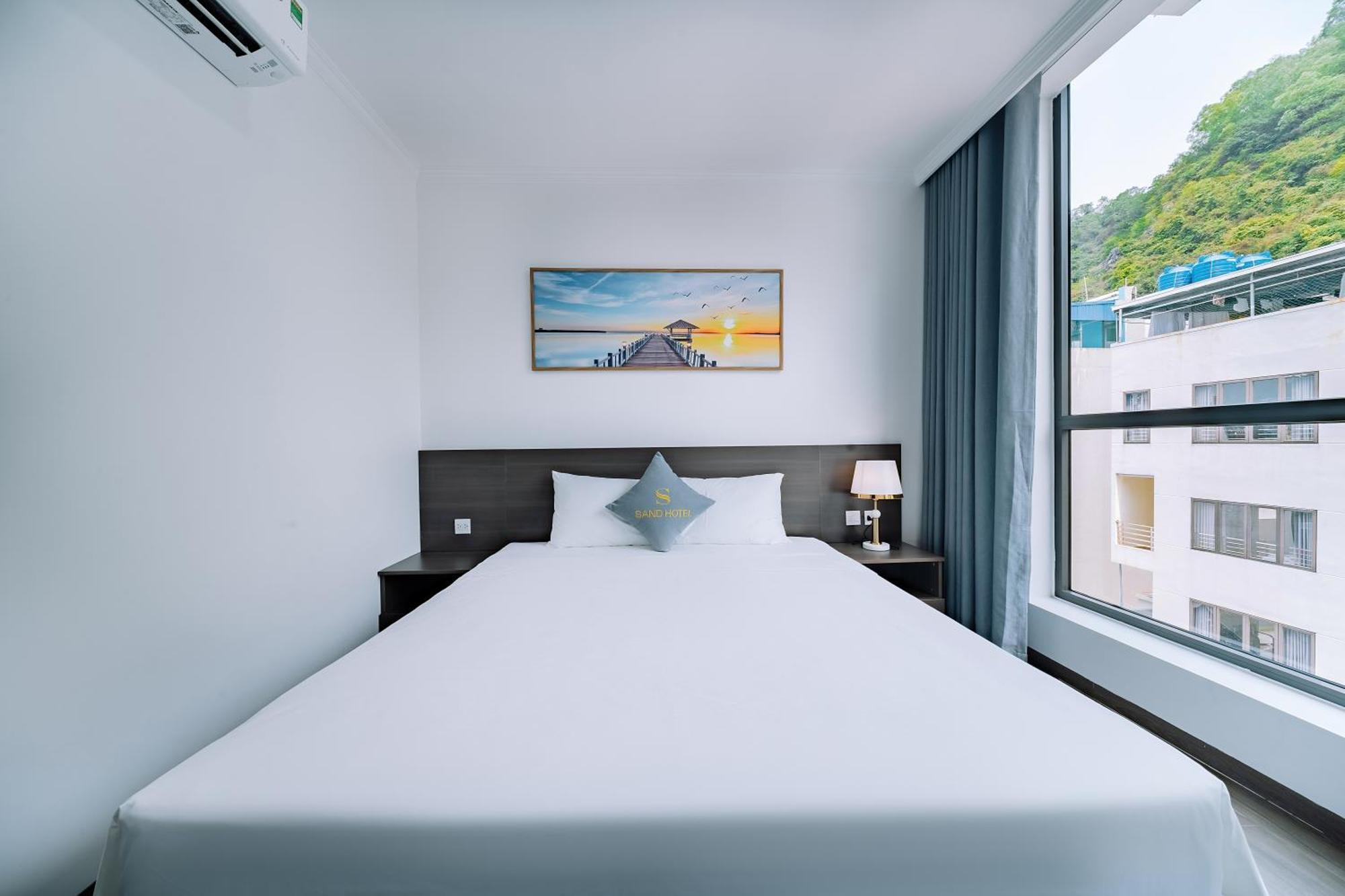 Sand Hotel Cat Ba Island Bagian luar foto